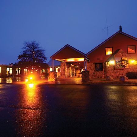 The Station Hotel ジンダバイン エクステリア 写真